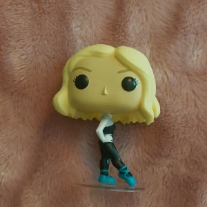 Funko Pop Spider-Man - Gwen - Helt nytt skick, har bobble head 😵‍💫
