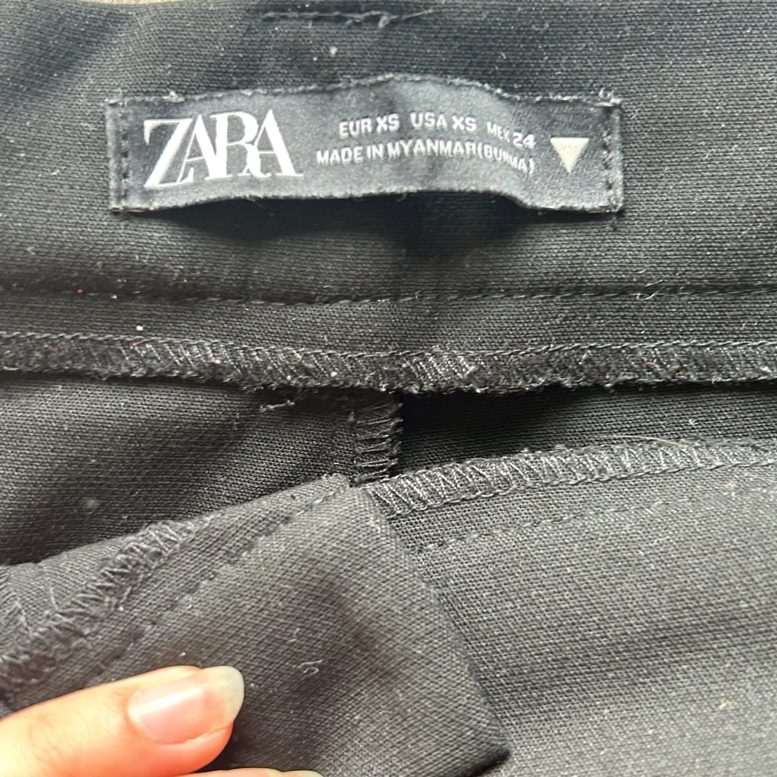 Svarta highwaisted kostymbyxor  - 3