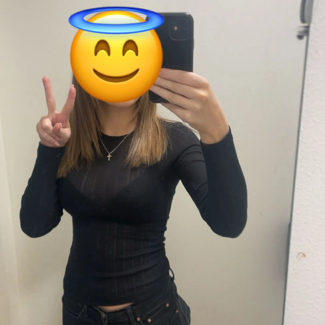 Svart långärmad topp från Monki XS