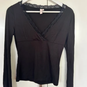 Nelly topp - Aldrig använd, bara testad. Säljer pågrund av att den inte kommer till användning. 