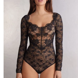 Svart spets body intimissimi - Supersnygg men passade tyvärr inte mig💞