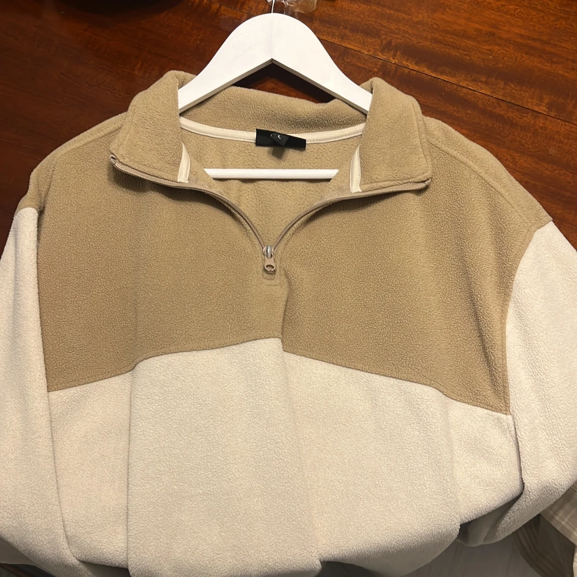 Beige fleece-tröja från Saligia/Lager 157