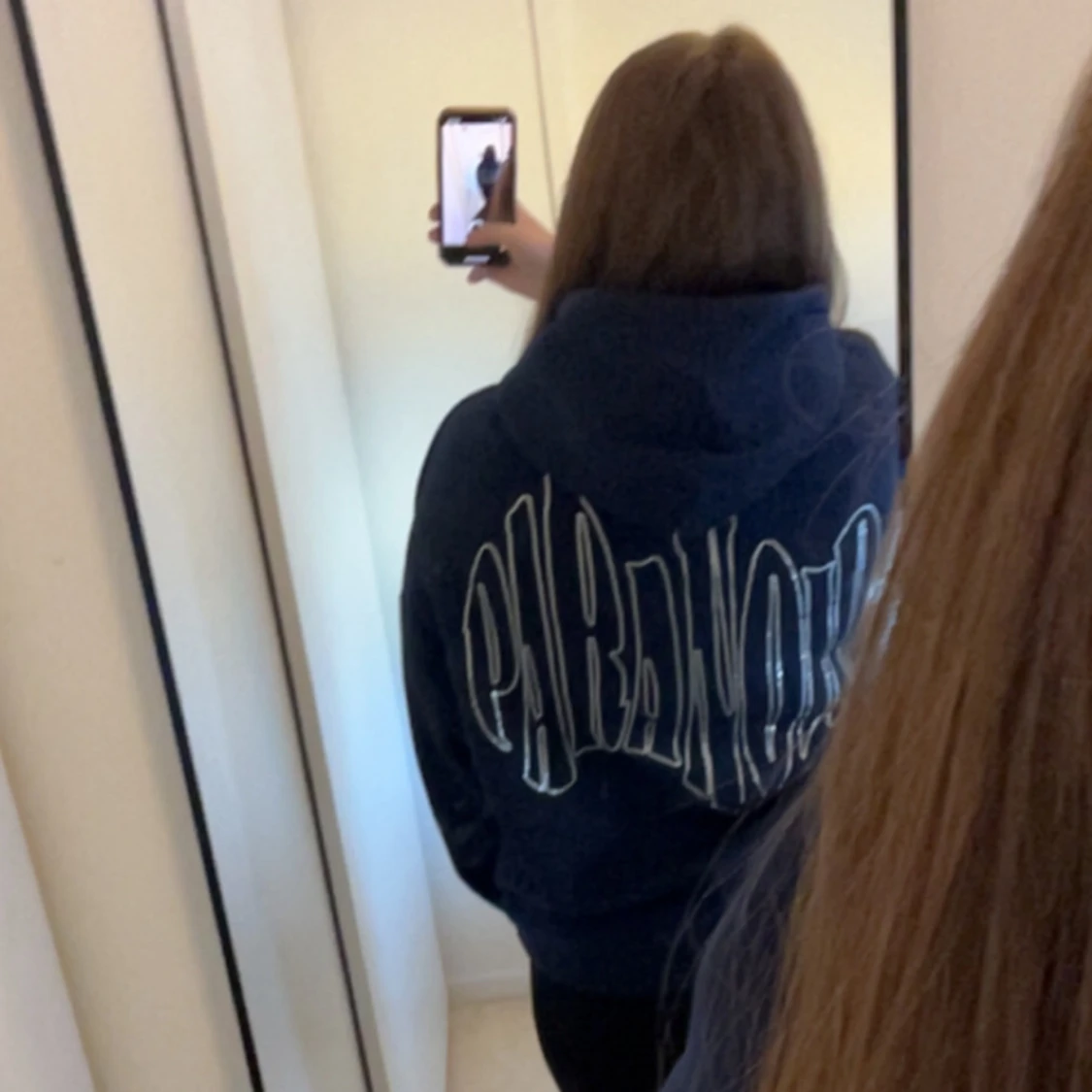 Mörkblå oversized hoodie Paranoid - 1