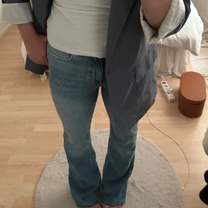 Jeans  - Jeans som endast är använda en gång 