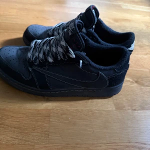 Travis Nike phantom  - Travis nike phantom storlek 43