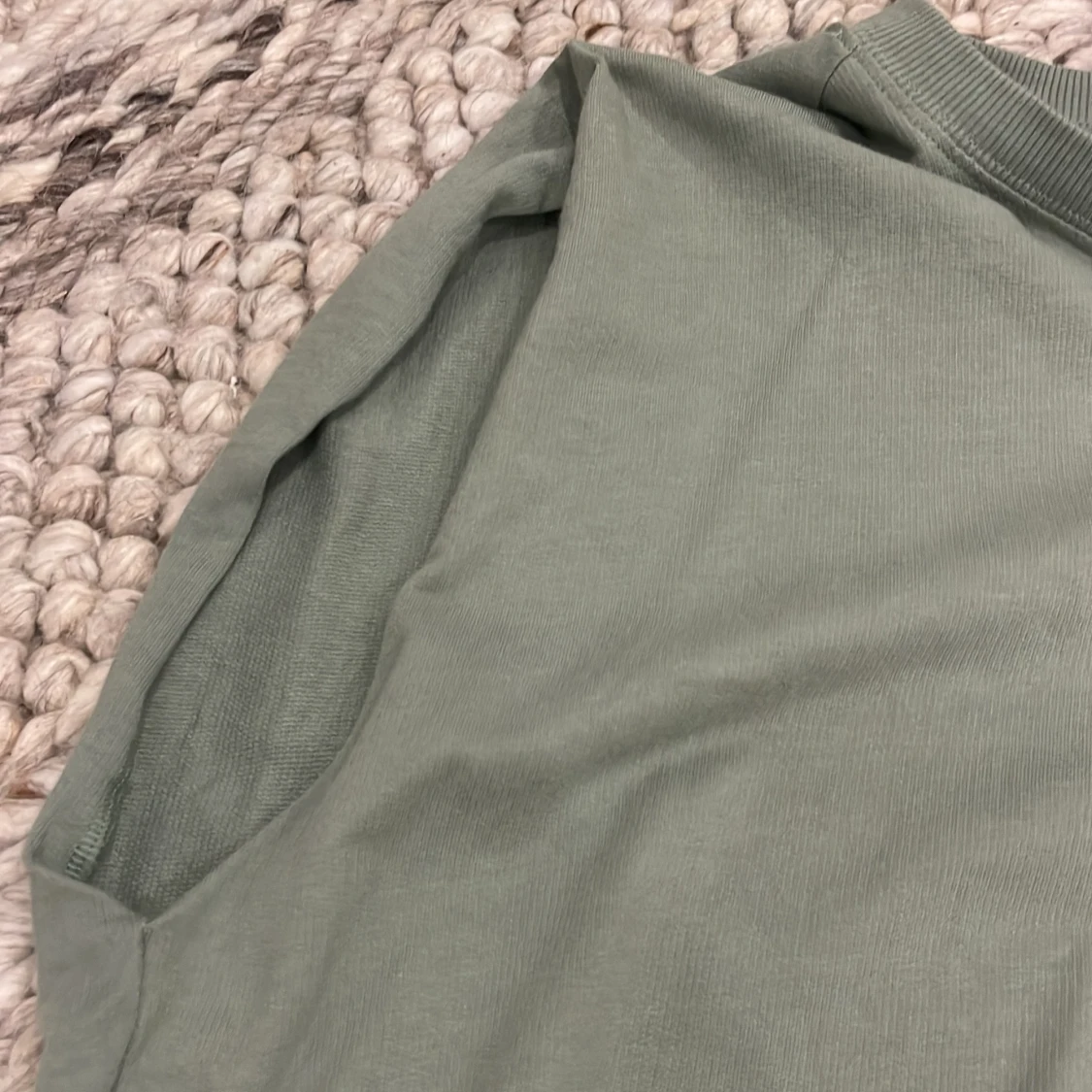 Grön ärmlös väst från Lindex - 3