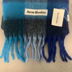 Acne scarf - Never worn acne studios scarf. Selling because my sister dosent like the color. 
