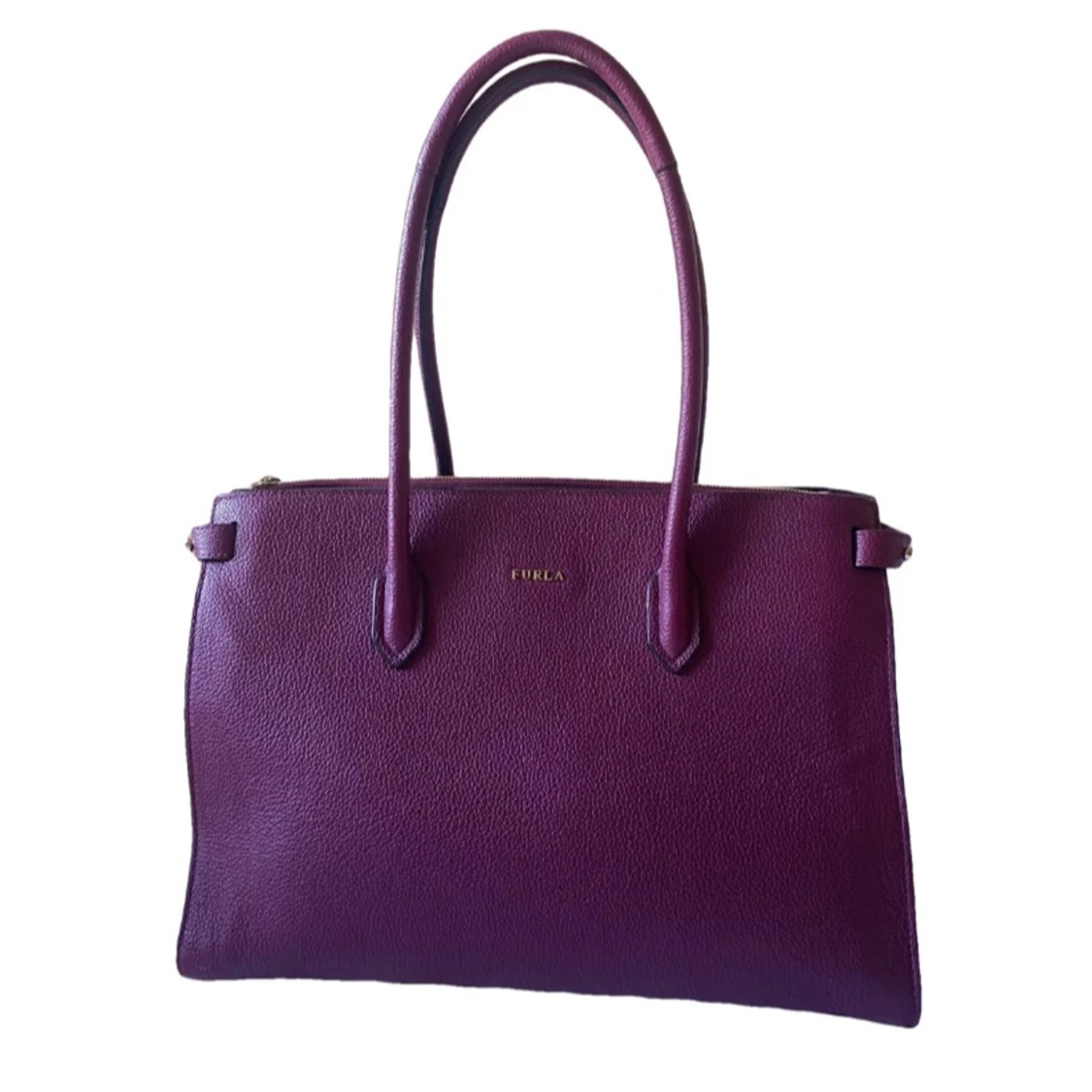 Lila handväska i skinn från Furla