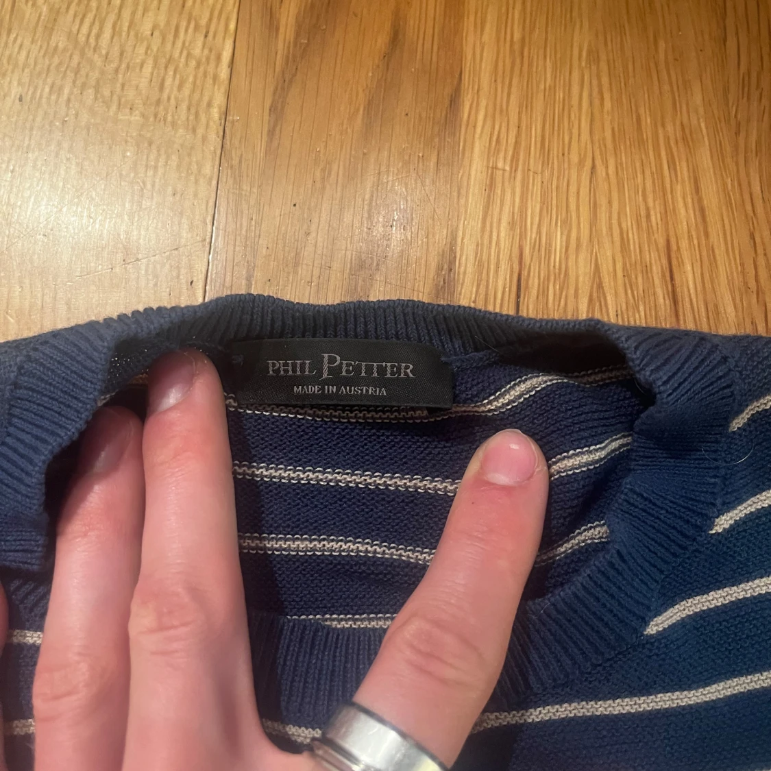 Randig blå tröja från Phil Petter - 1