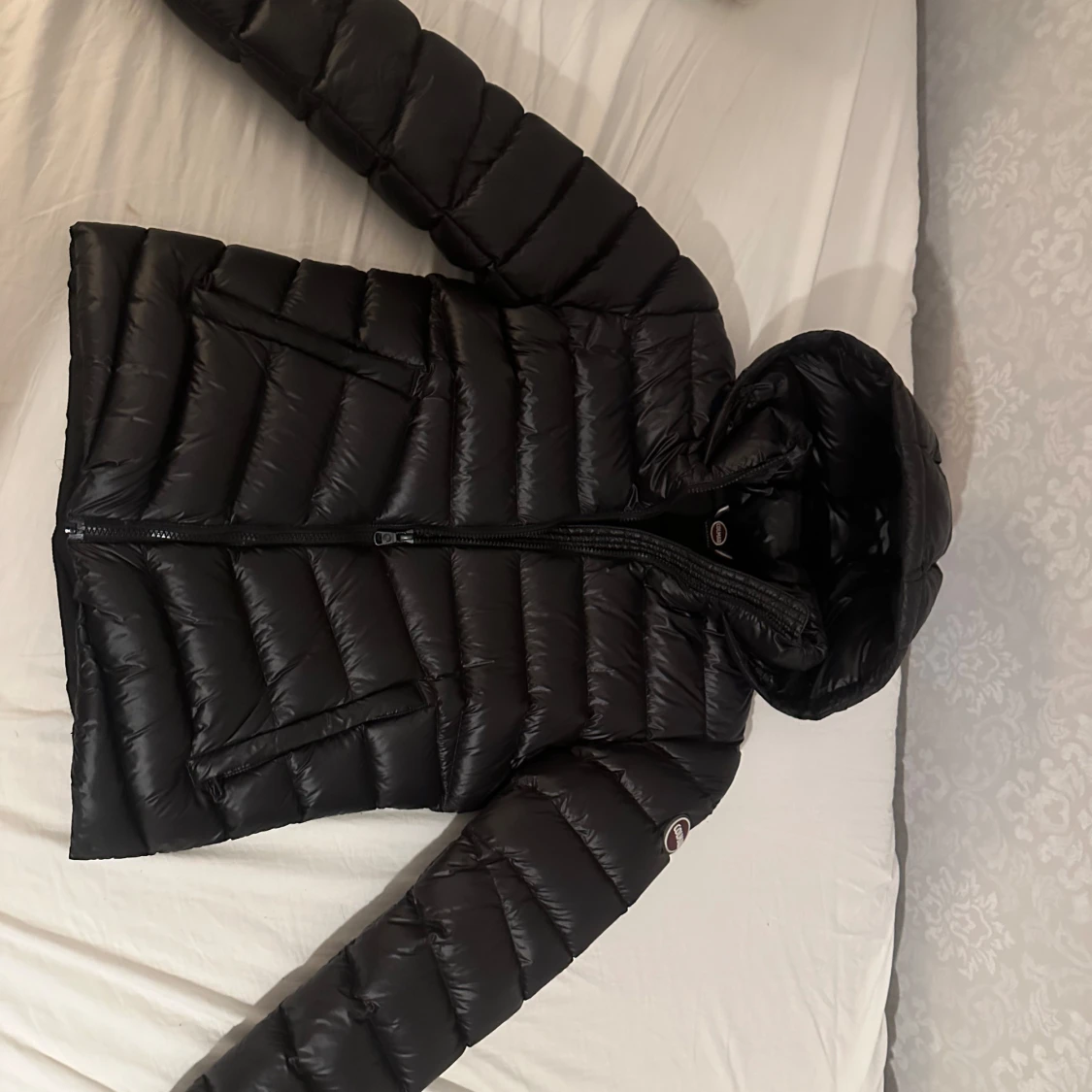 Svart dunjacka från Colmar - 2