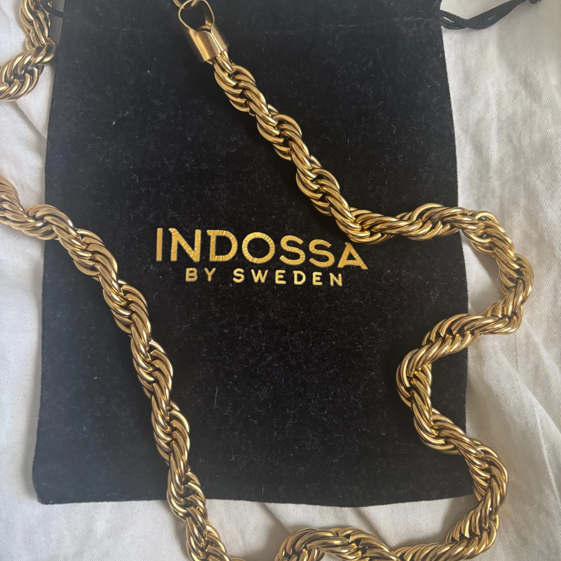 Cordell halsband från Indossa