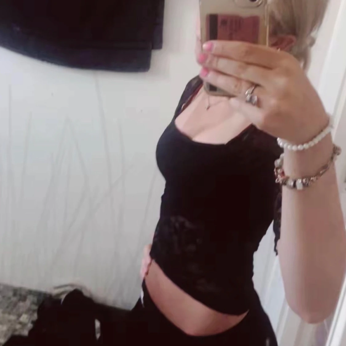 Svart croppad spetsblus - 1