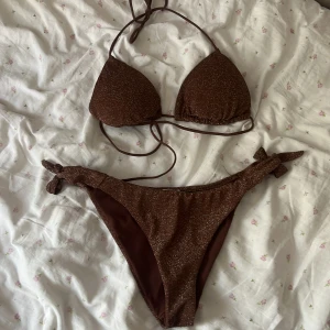 Brun glittrig bikini - Så fin brun glittrig bikini, köpt utomlands💗🥰