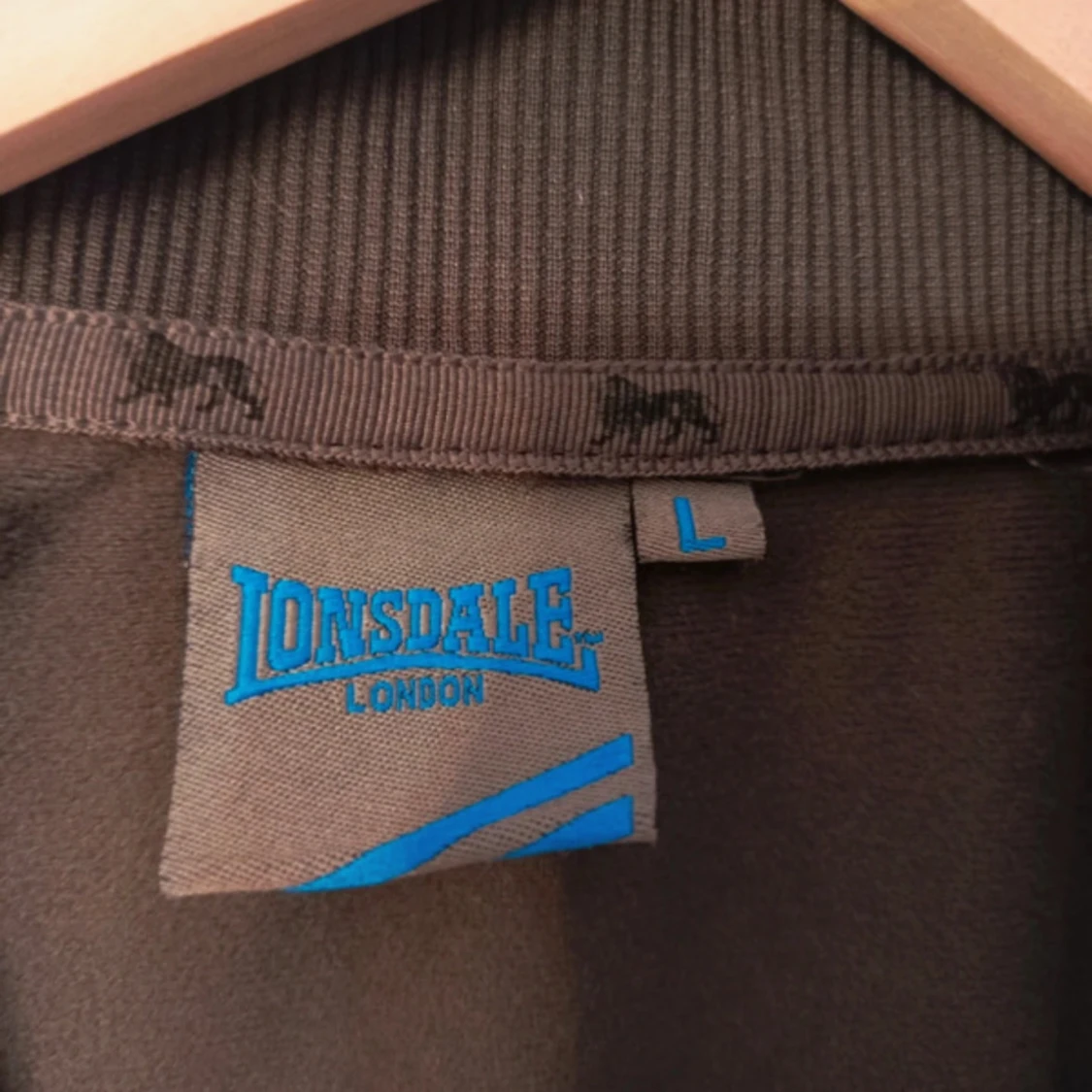 Grå track jacket från Lonsdale L - 1