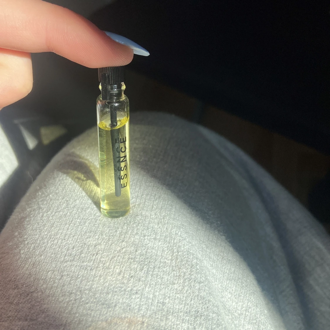 Parfymprov Carashmellow Essence - 1