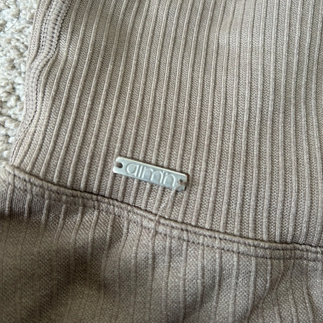 Beige ribbade leggings från Aim'n - 3