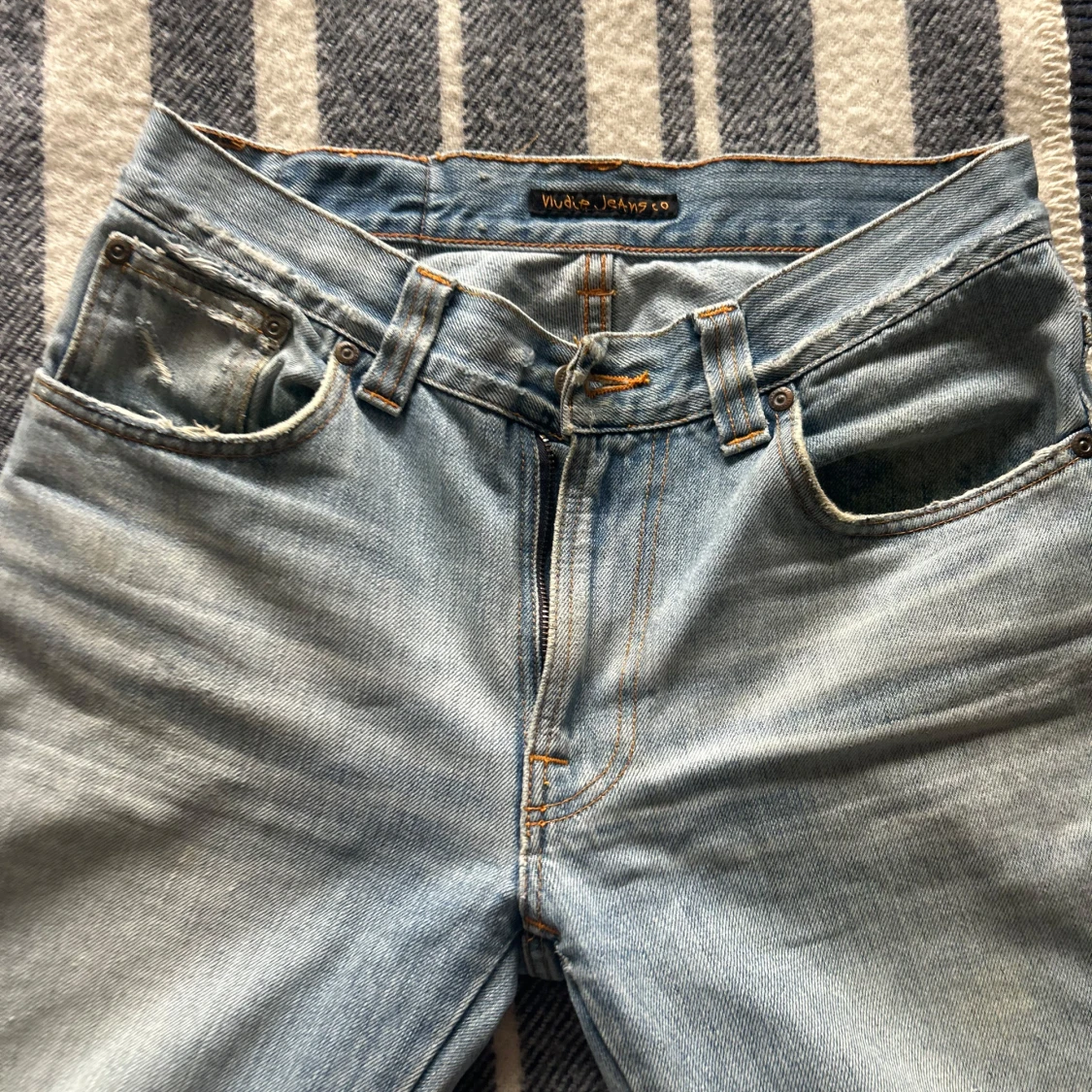 Ljusblå raka jeans från Nudie Jeans - 2