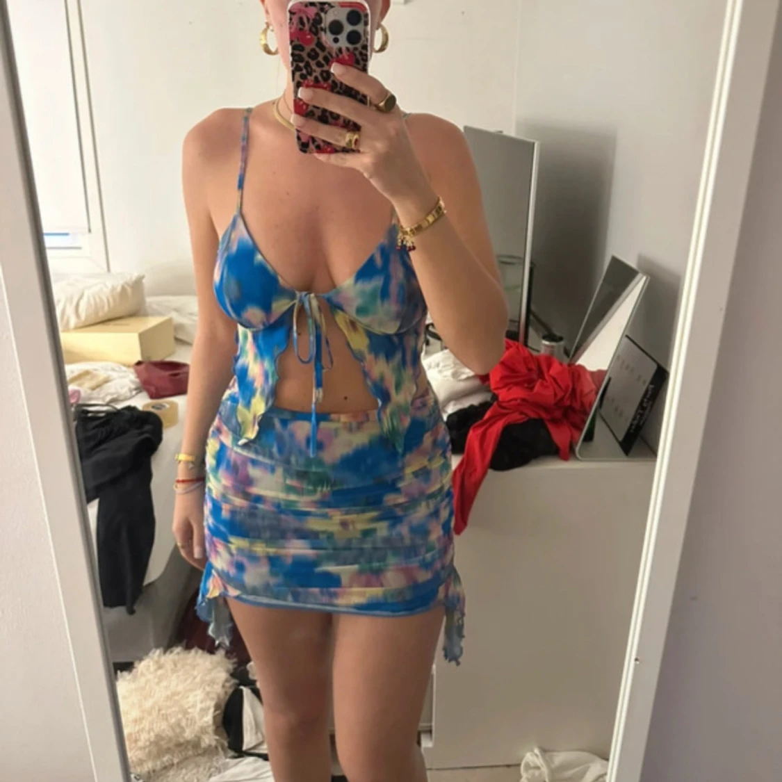 Blå och grön tie-dye kortklänning med knyt