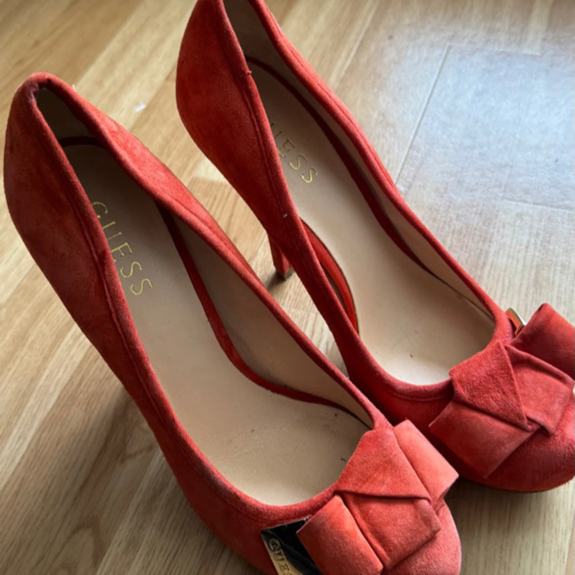 Klackar från guess - 1