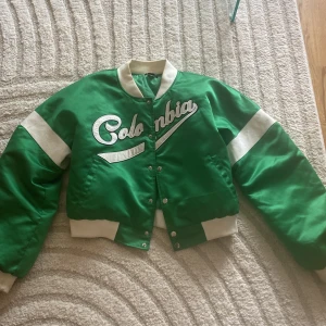 Varsity jacket - Använt några gånger i mycket bra skick!
