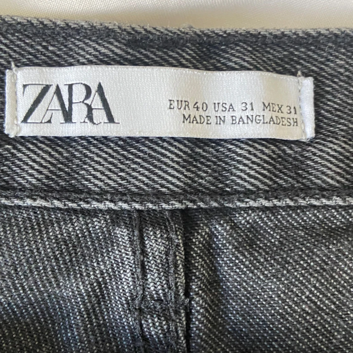 Grå jeans från ZARA - 2