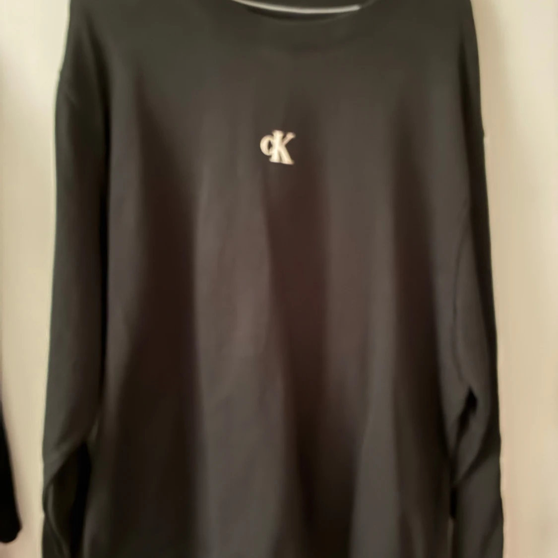 Svart långärmad tröja från Calvin Klein Jeans - 1