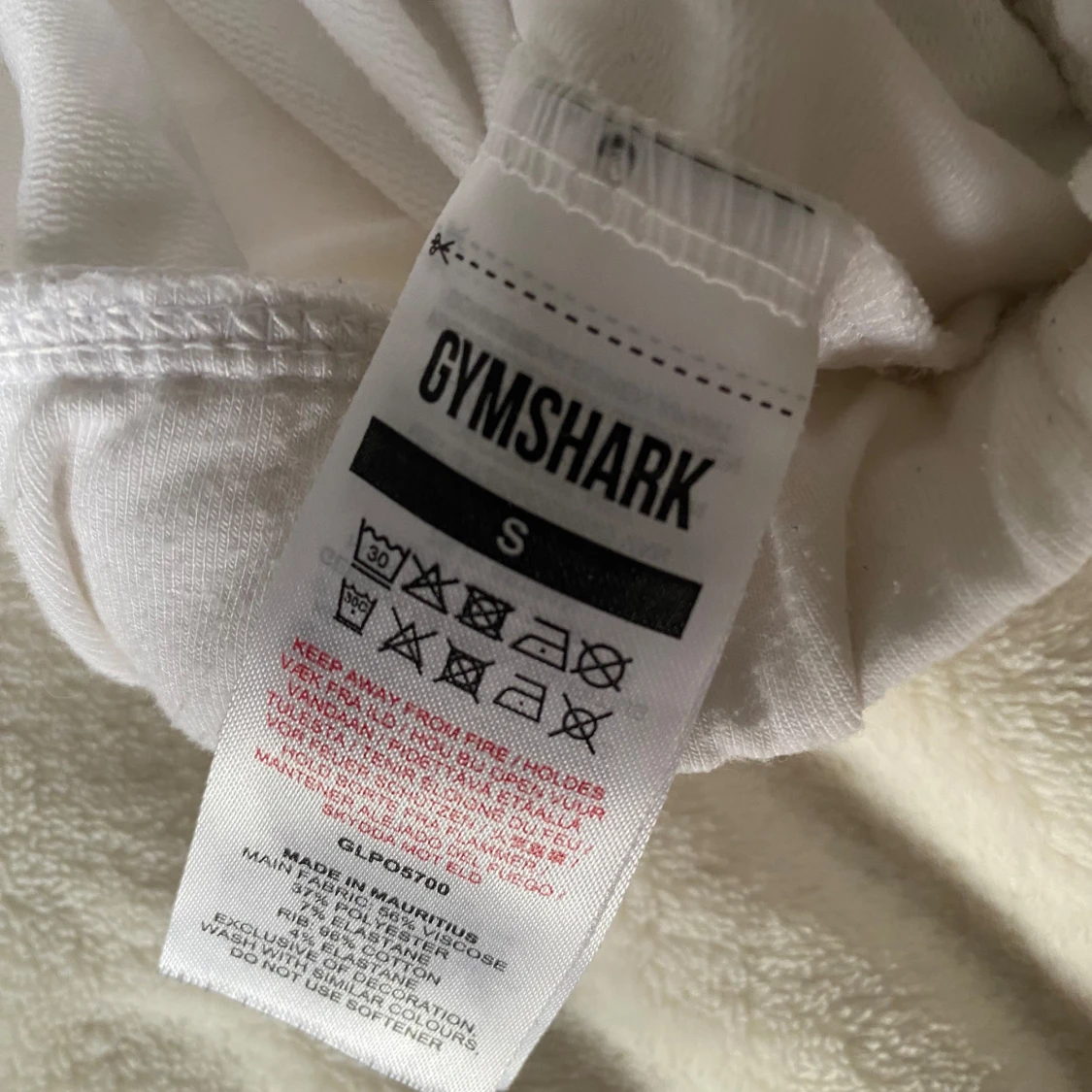 Vit croppad hoodie från Gymshark - 4