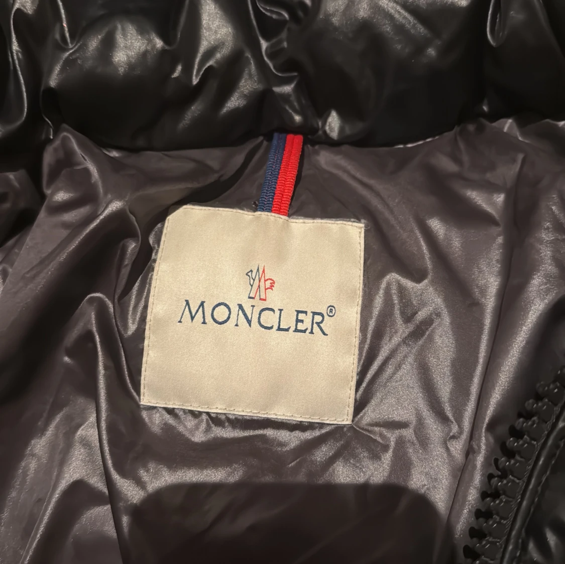 Svart dunjacka från Moncler - 1