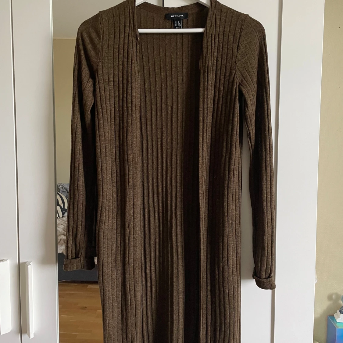 Brun ribbad kofta från New Look