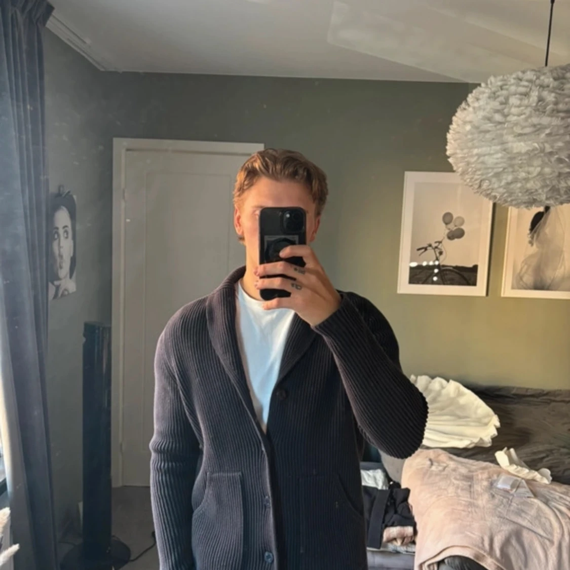 Mörkblå cardigan jacka från Lindberg