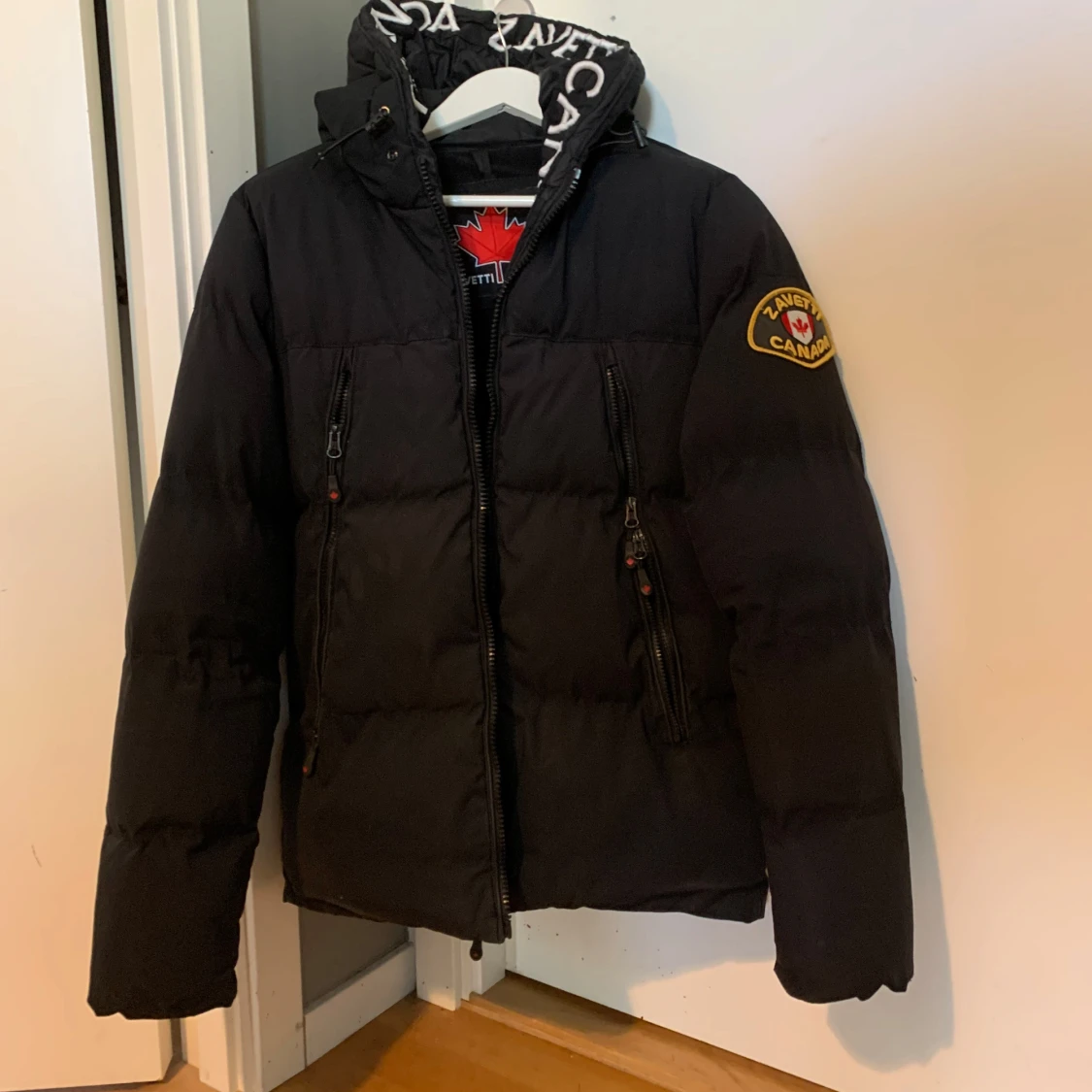 Svart pufferjacka från Zavetti Canada - 1