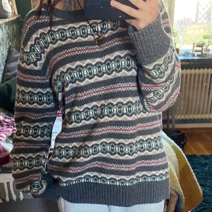 Stickad tröja från Sonoma - Stickat tröja med ett fint mönster från Sonoma. Bra skick och i storlek XL. 