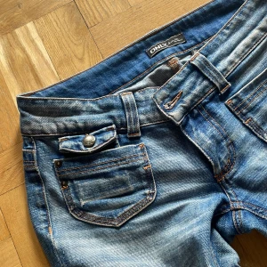 Only jeans - Only jeans❤️ utsvängda, lågmidjade ❤️ skriv för frågor