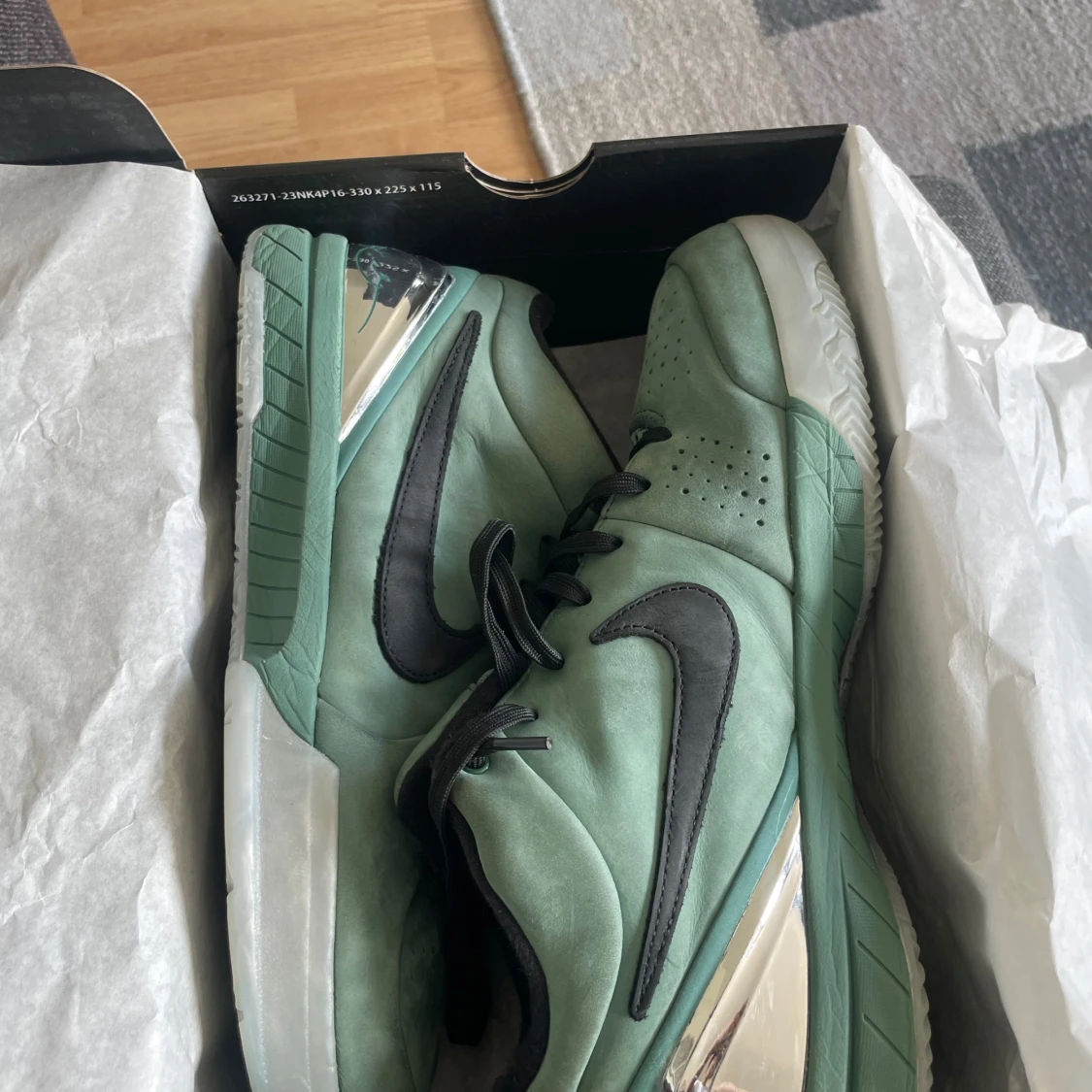 Nike Kobe IV Protro Girl and dad  - 2