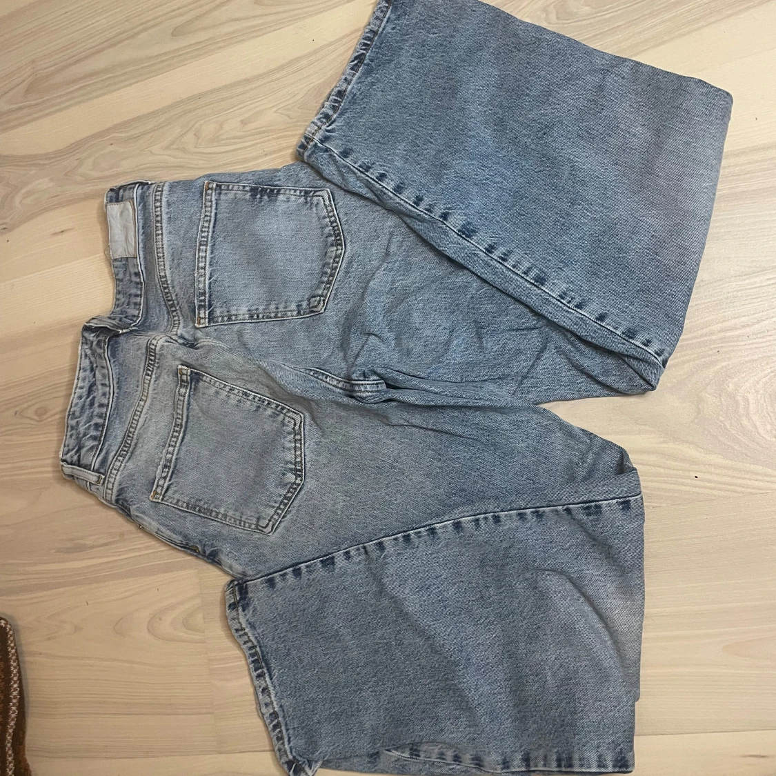 Blå raka jeans från Zara - 1