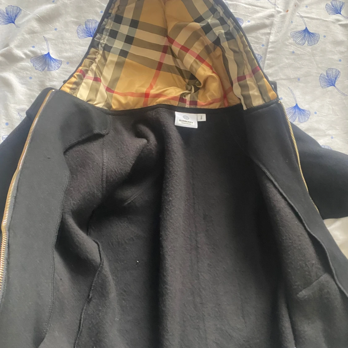 Svart hoodie med dragkedja från Burberry - 1