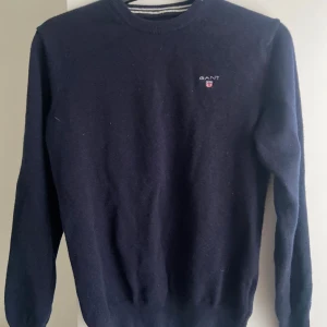  STICKAD tröja - Stickad tröja från GANT. Riktigt bekväm. 