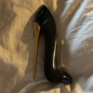 Good girl Carolina herrera  - Säljer min good girl Carolina herrera parfym flaska. Den är 50ml. 