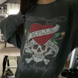Ed Hardy  - Inga defekter köpt vintage!! Super skön!!!