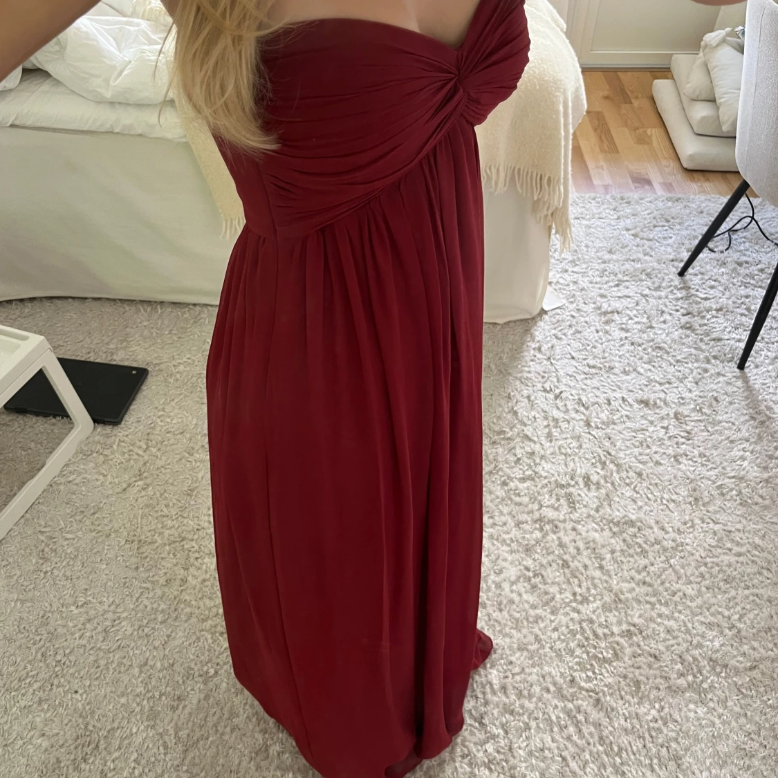 Vinröd bandeu balklänning - 2