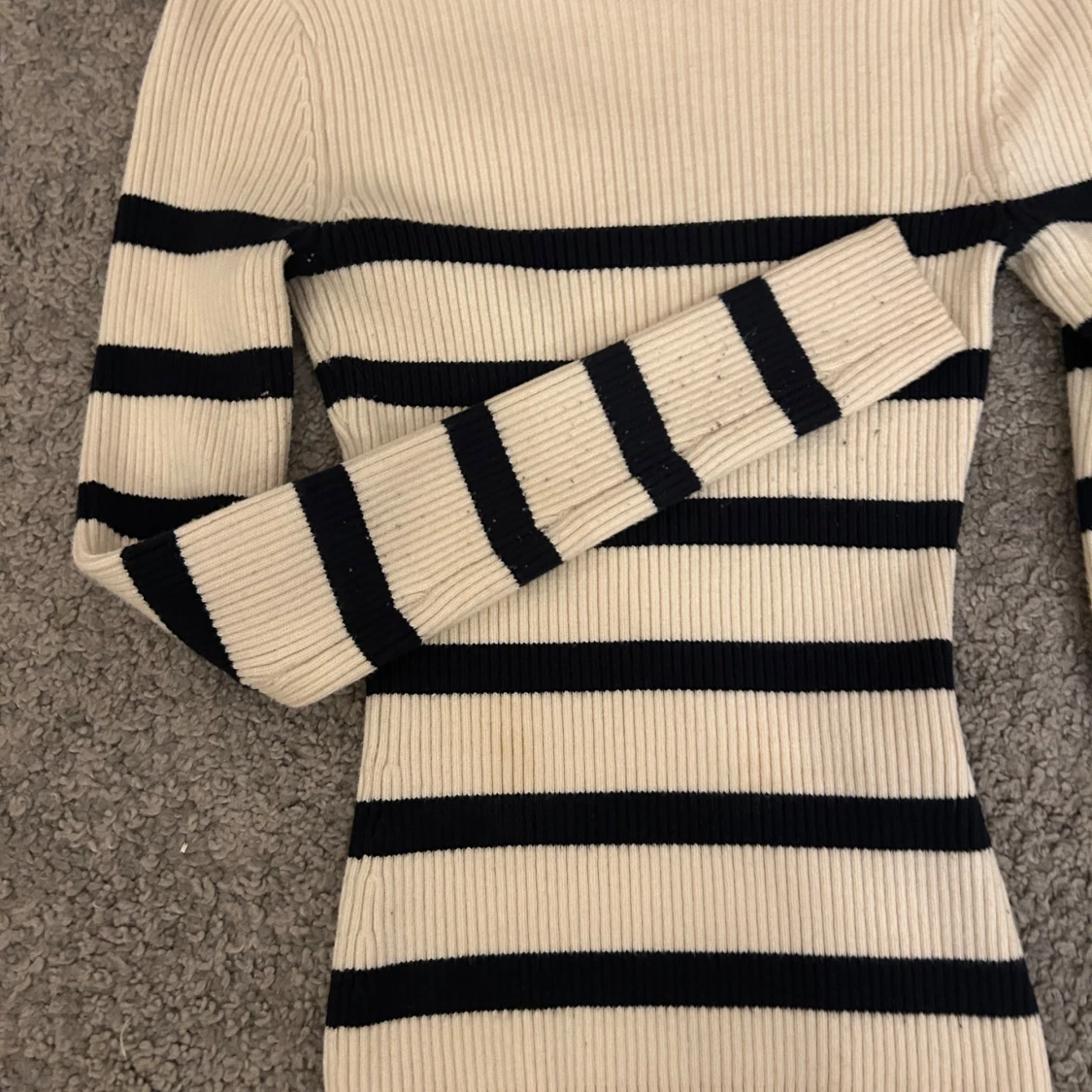 Randig ribbad tröja från Zara - 1