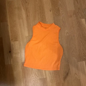 Orange topp - Orange topp från Shein, storlek S
