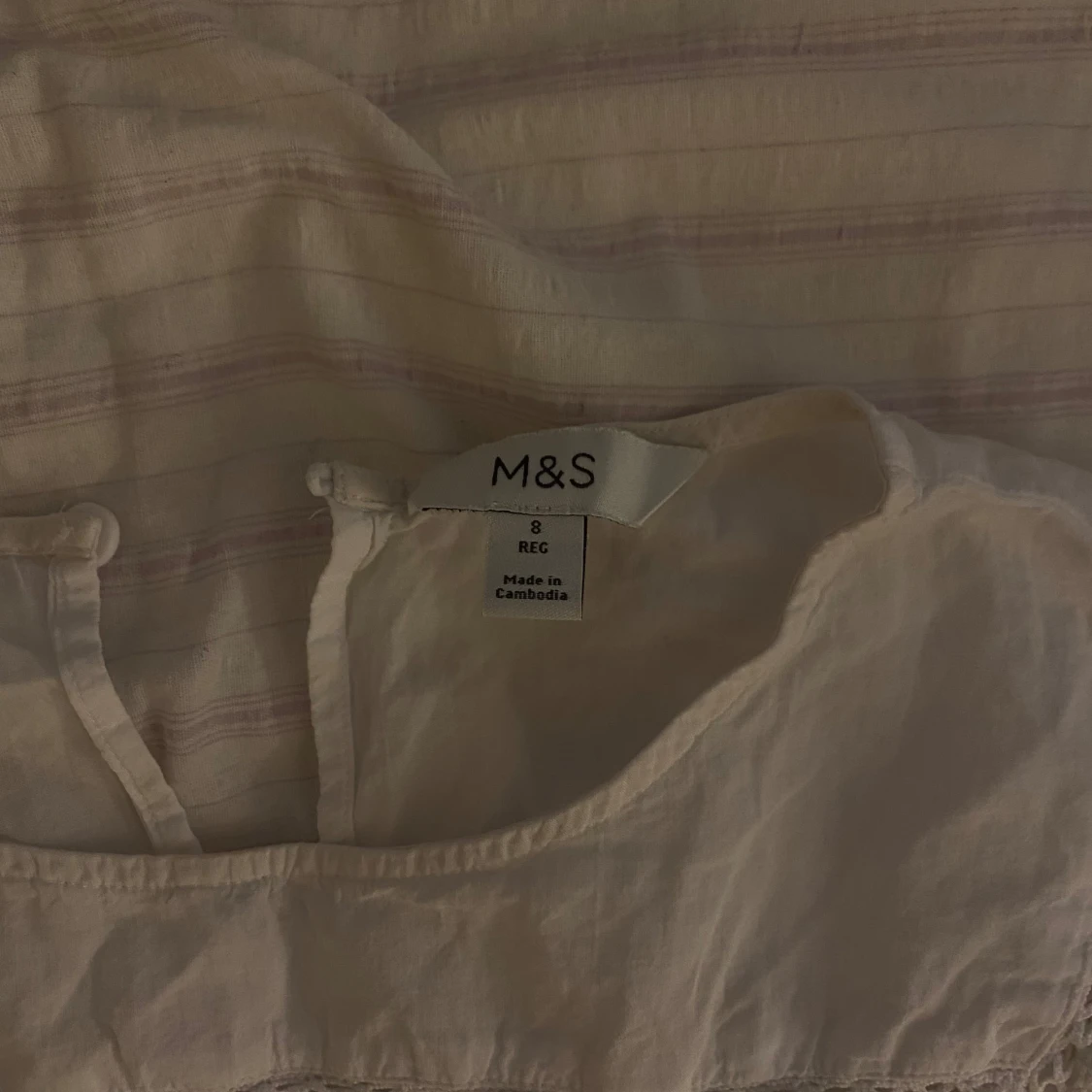 Vit blus från M&S - 92