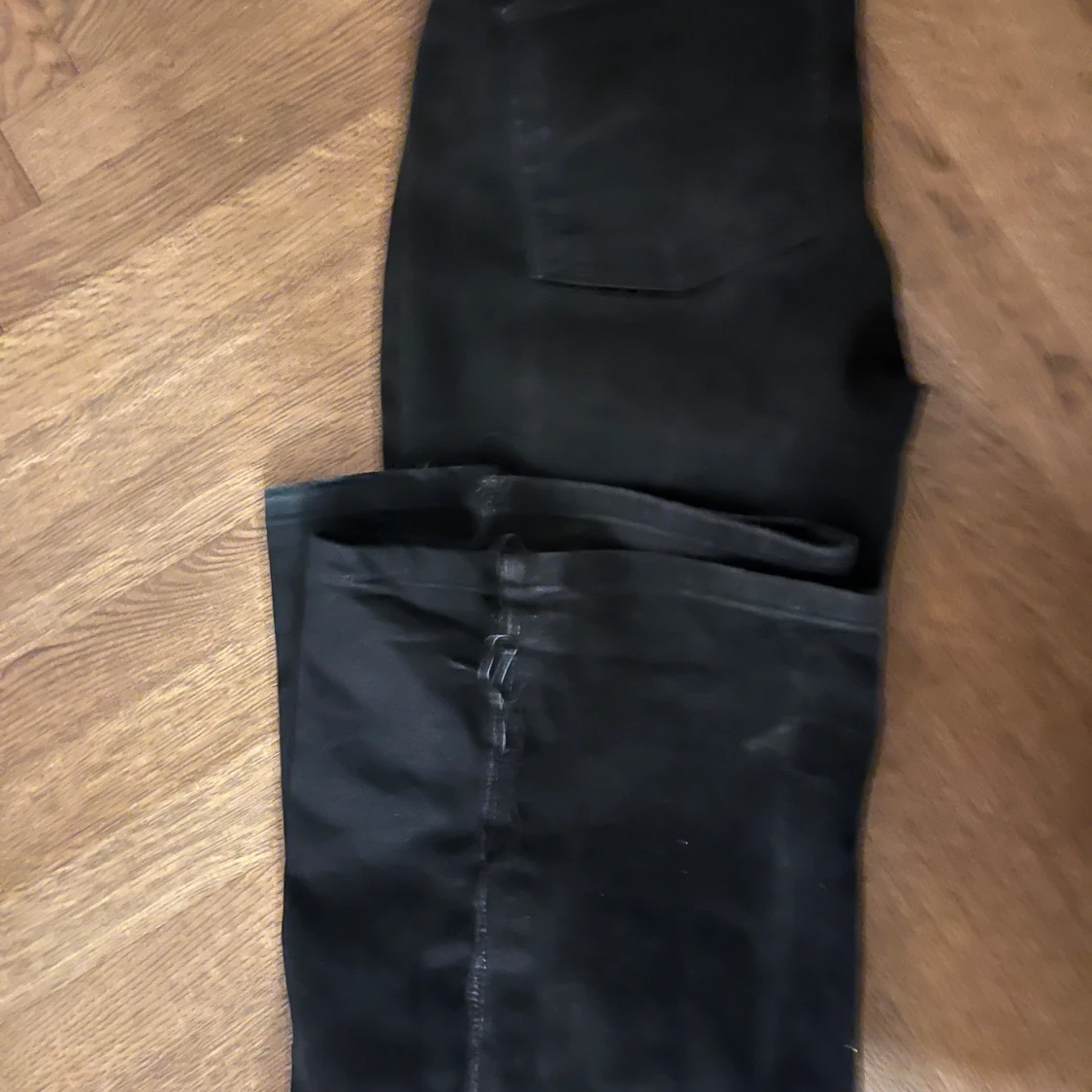 Svarta jeansbyxor - 90