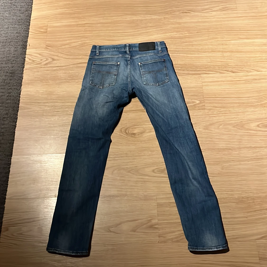 Blå jeans från Tiger of Sweden - 90