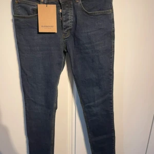 Burberry jeans  - Skick: 10/10 W30/L32 Pris kan diskuteras  
