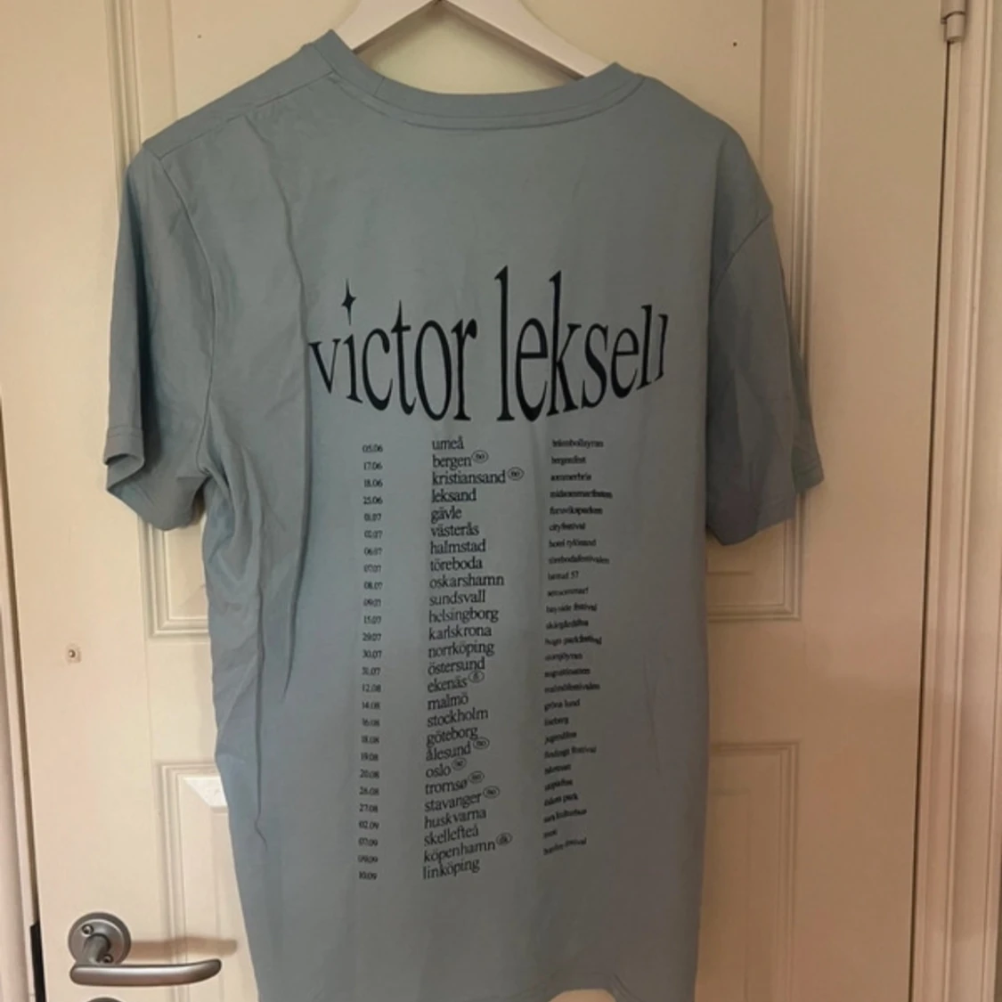 Victor Leksell Tshirt🩵 - 90