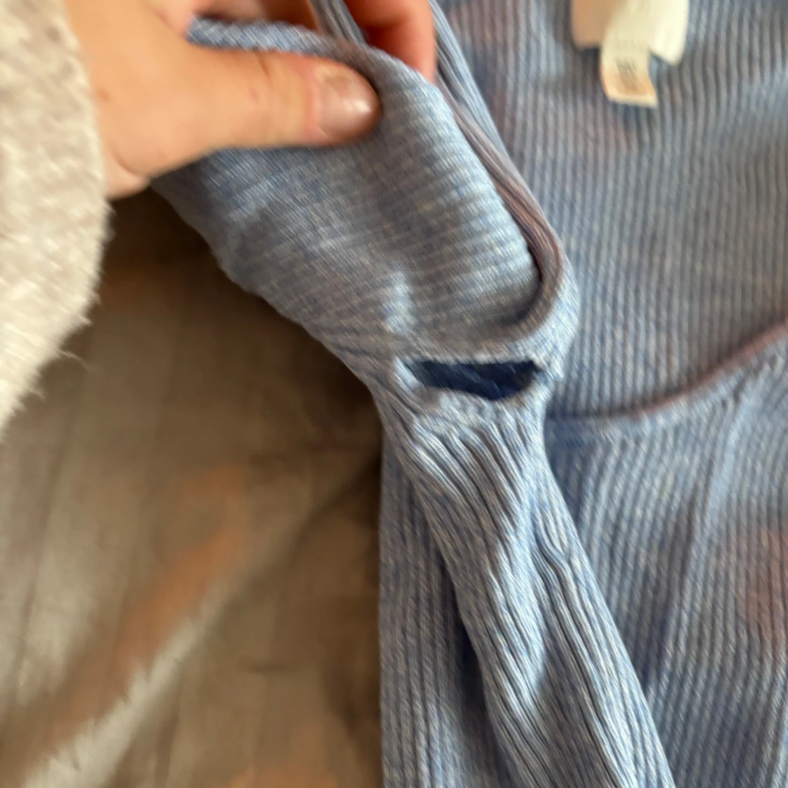 Stickad tun tröja - 91