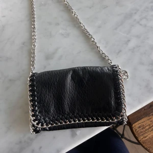 Tiamo väska - Tiamo väska superbra skick