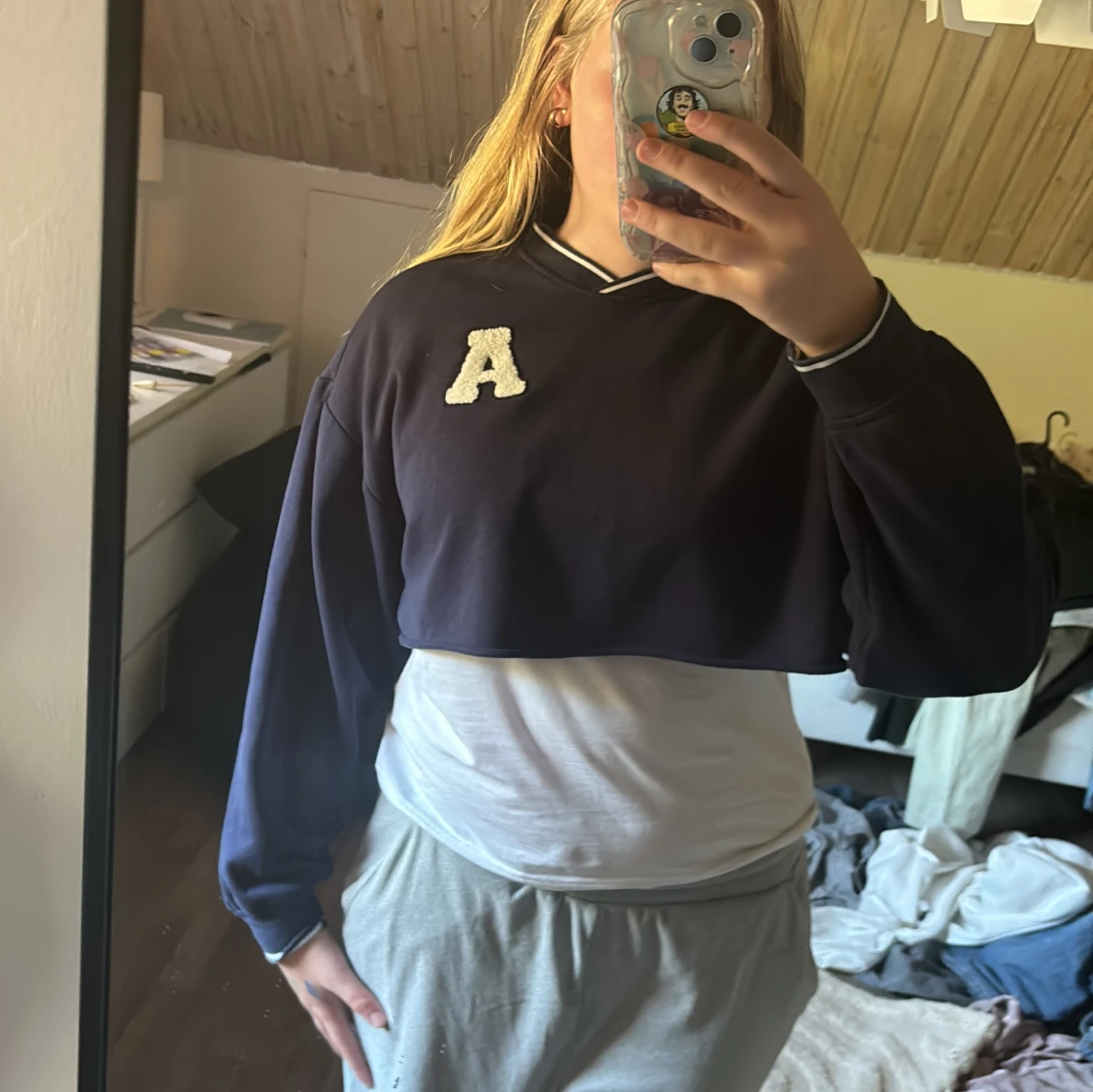 Croppad tjocktröja - 90